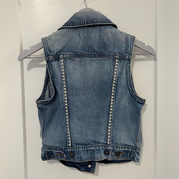 Levi’s Denim Vest - Picture 3 of 3